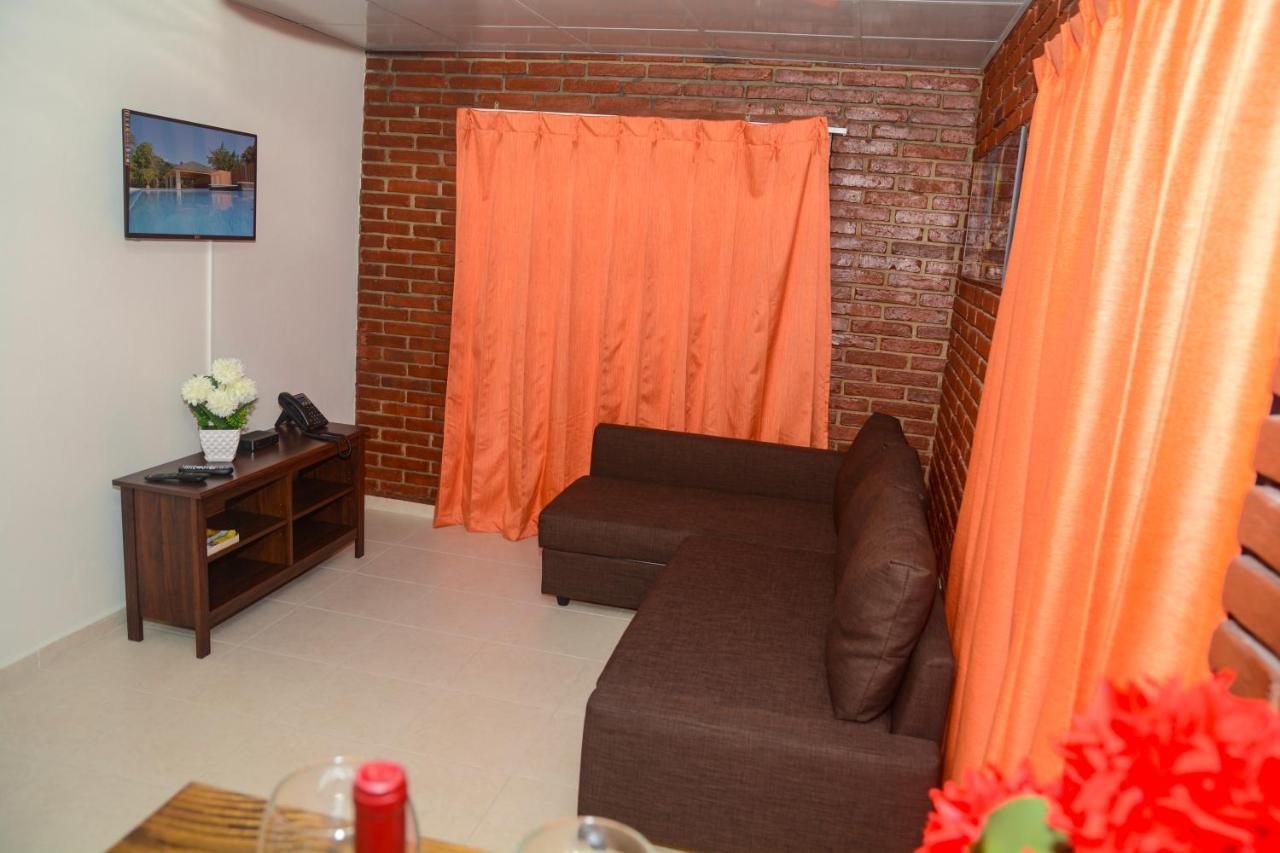 Hotel Jaraba Jarabacoa Buitenkant foto