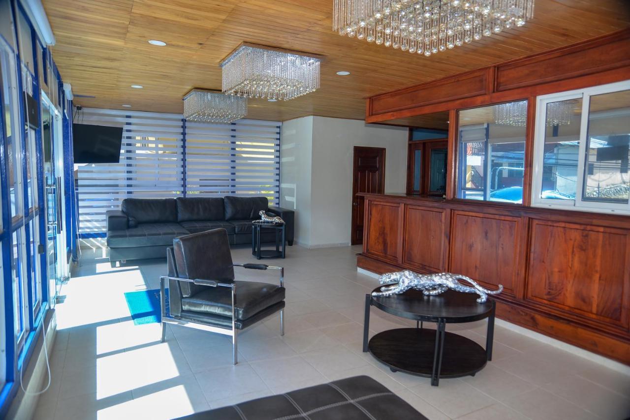 Hotel Jaraba Jarabacoa Buitenkant foto